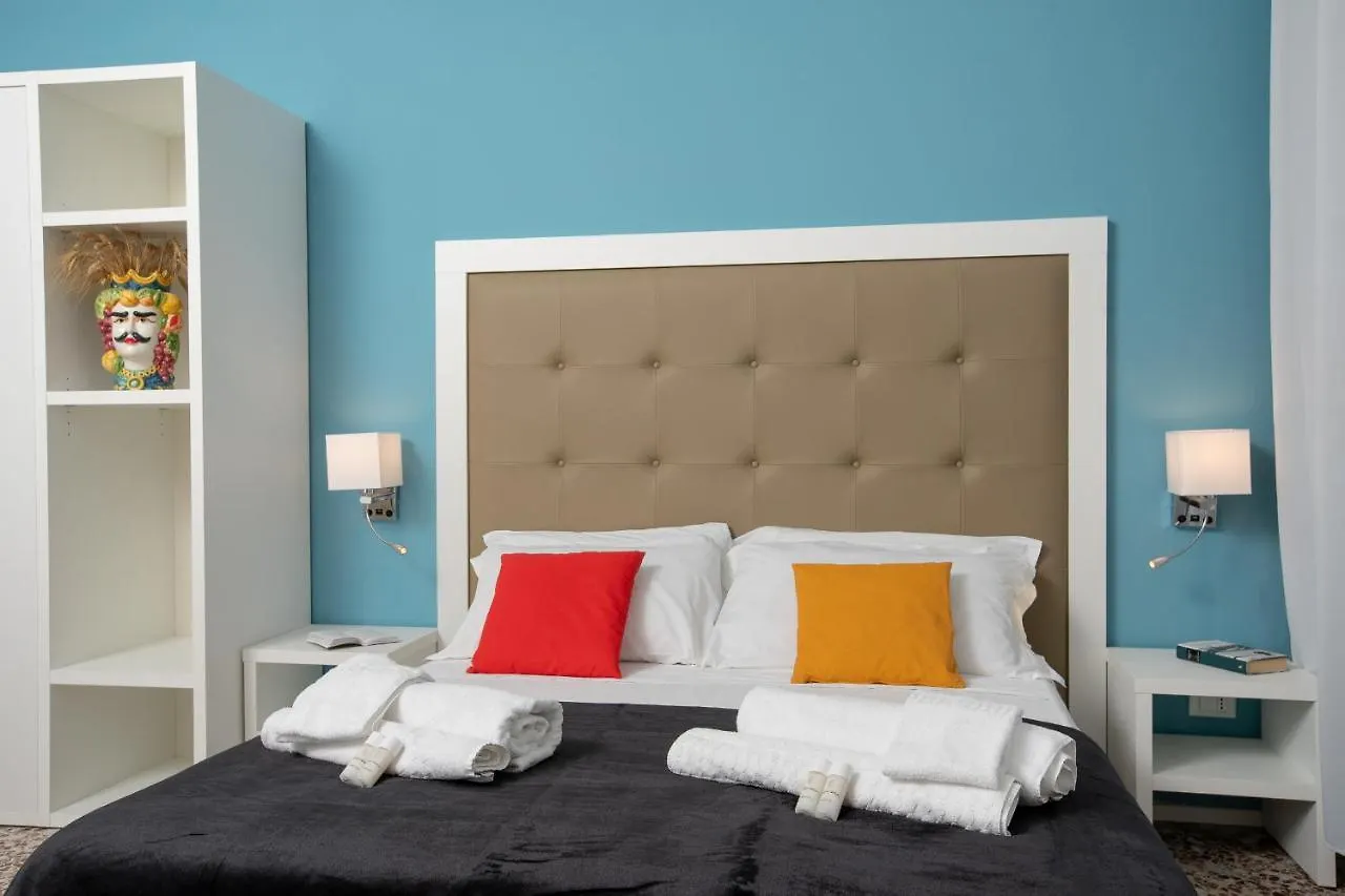 Bed & Breakfast Regina Margherita - Bed And Breakfast & Rooftop Lounge Bar Syracuse