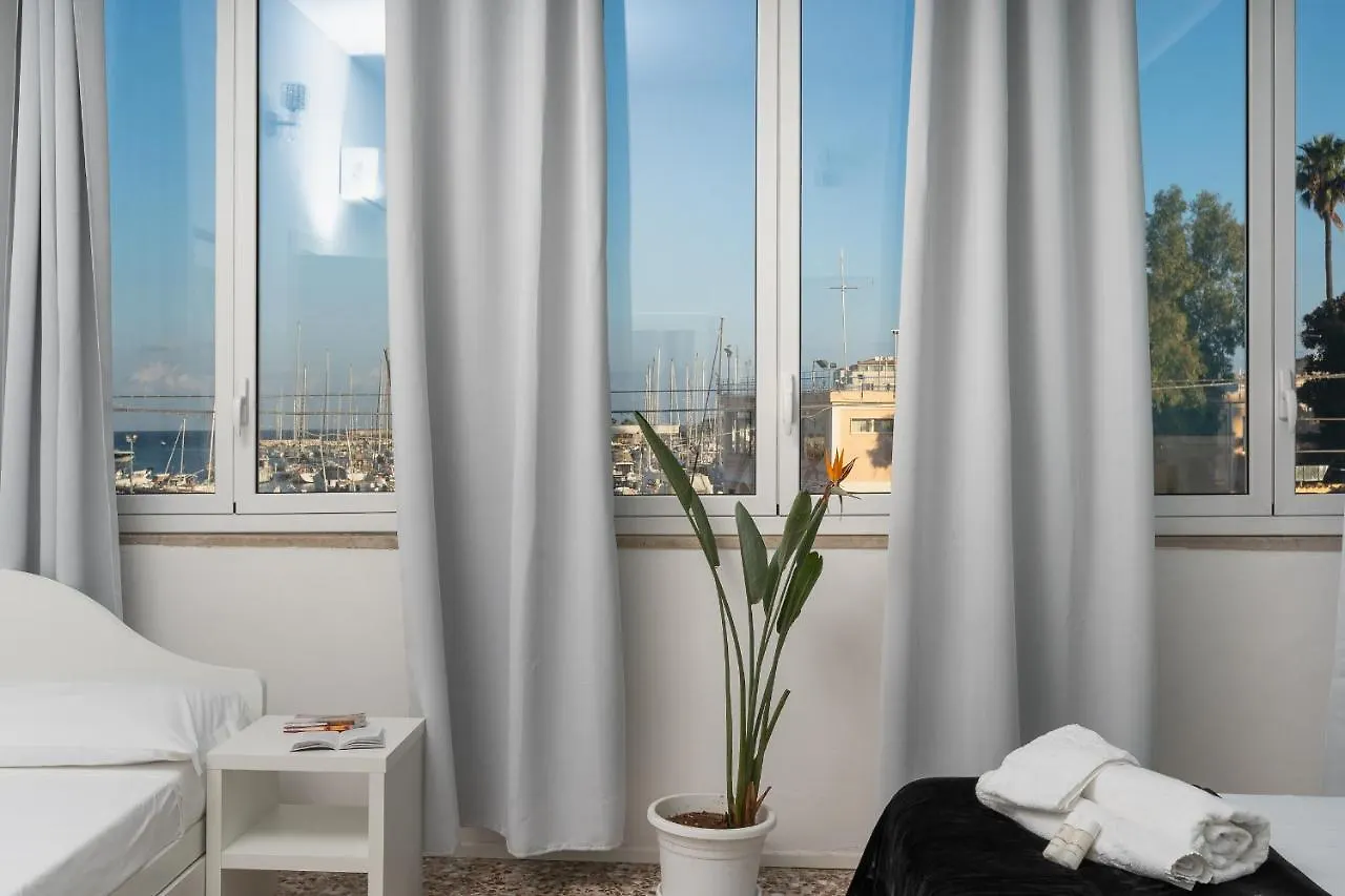 Regina Margherita - Bed&Breakfast&Rooftop Lounge Bar Syrakus