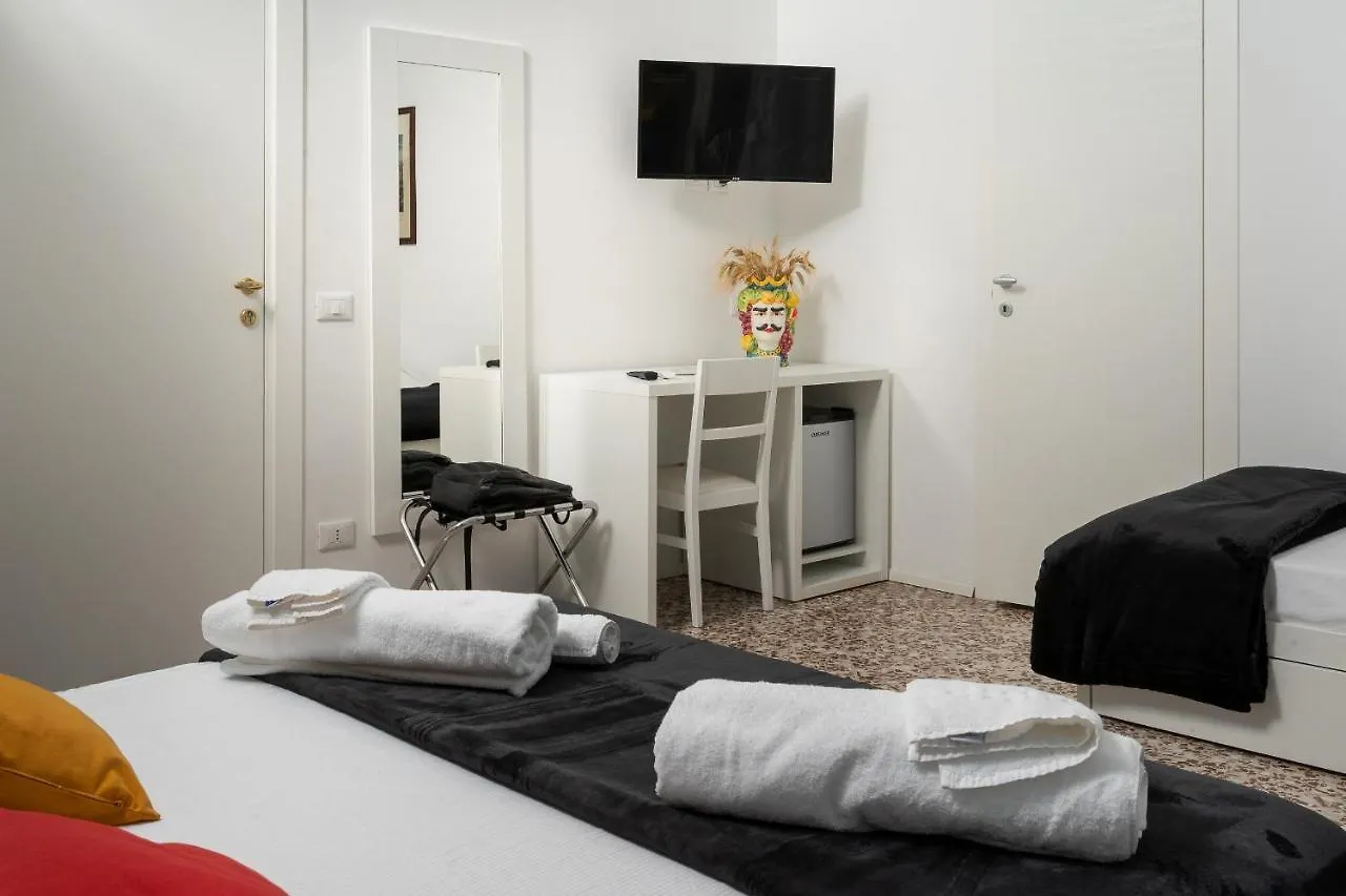 Regina Margherita - Bed&Breakfast&Rooftop Lounge Bar Syrakus