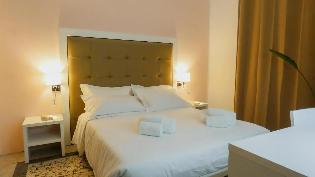 Bed & Breakfast Regina Margherita - Bed And Breakfast & Rooftop Lounge Bar Syracuse